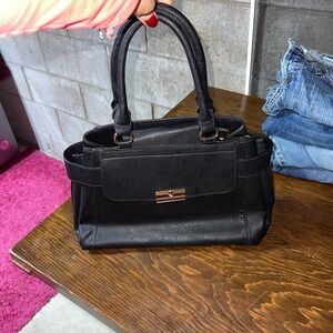 Elegant Black Leather Handbag